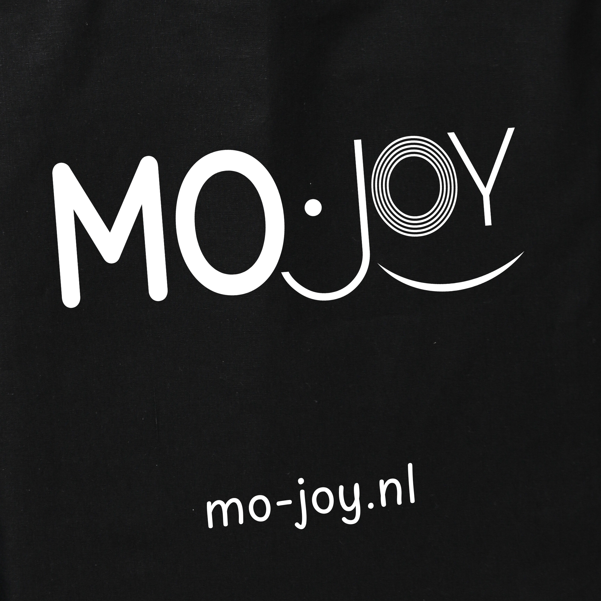 MO-JoY tote zwart met wit logo - ideale tas voor A4 mappen en boodschappen of voor 'n dagje weg